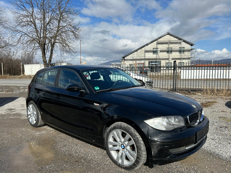BMW 116 Перфектно състояние ! Facelift ! , снимка 1 - Автомобили и джипове - 44256815