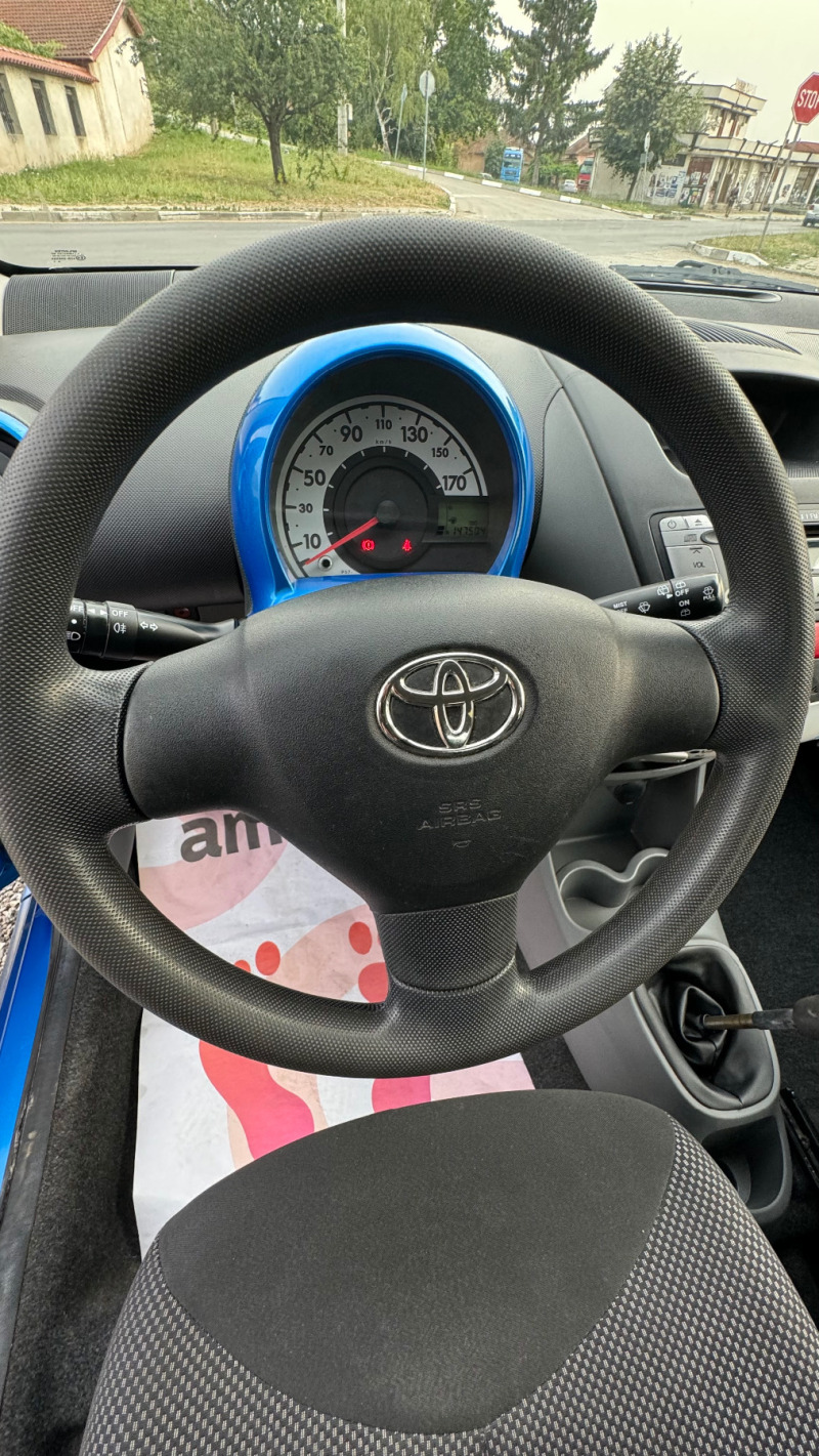 Toyota Aygo 1.4 Turbo Diesel Blue, снимка 9 - Автомобили и джипове - 46296570