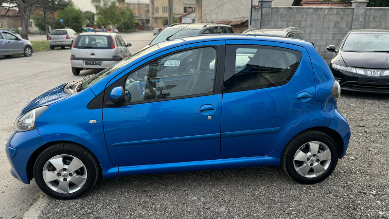 Toyota Aygo 1.4 Turbo Diesel Blue, снимка 2 - Автомобили и джипове - 46296570