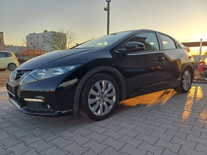 Honda Civic 1.4Benzin* * 99к.с* * * Kamera, снимка 2 - Автомобили и джипове - 47726779