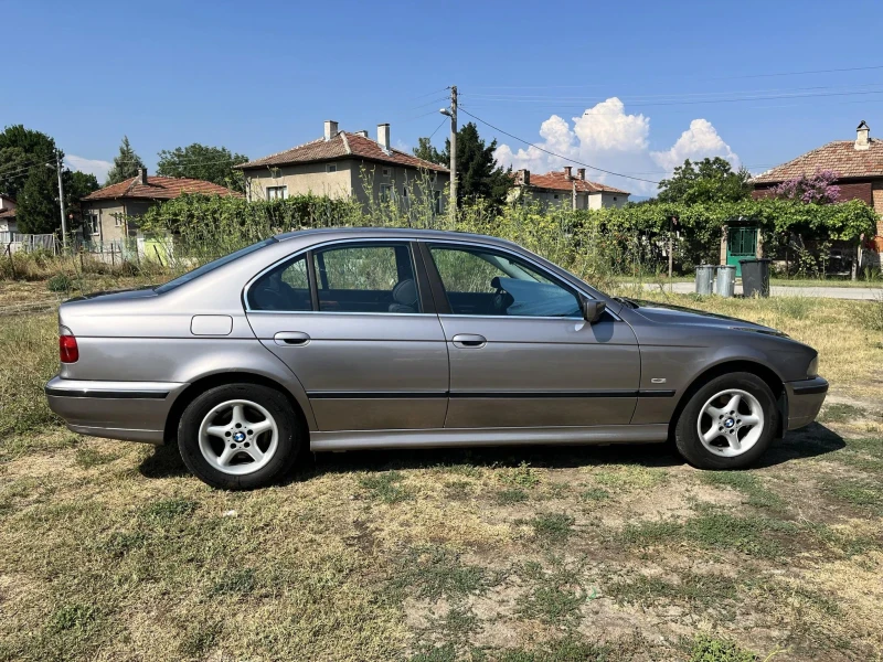 BMW 523, снимка 4 - Автомобили и джипове - 48271058