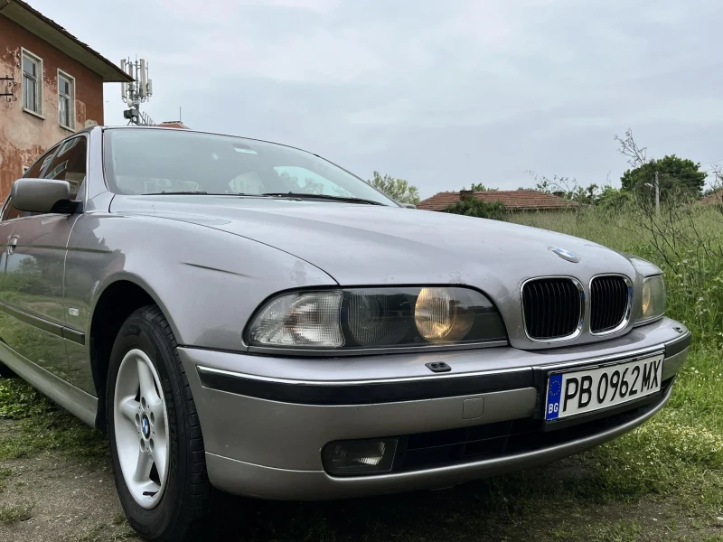 BMW 523, снимка 1 - Автомобили и джипове - 48271058