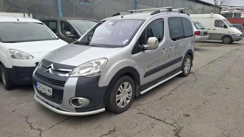 Citroen Berlingo Мултиспейс, снимка 17 - Автомобили и джипове - 48471850