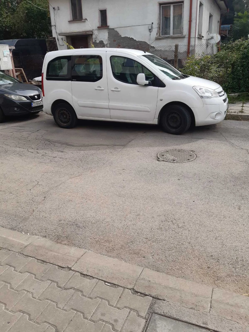 Citroen Berlingo, снимка 2 - Автомобили и джипове - 49621481