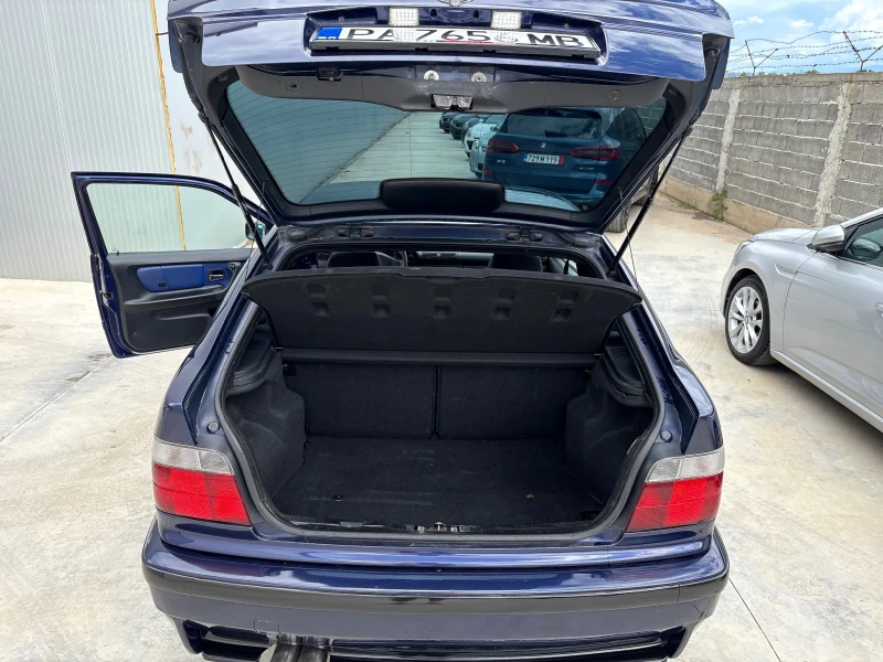 BMW 323 Compact* M PACK* Facelift* , снимка 17 - Автомобили и джипове - 50496141