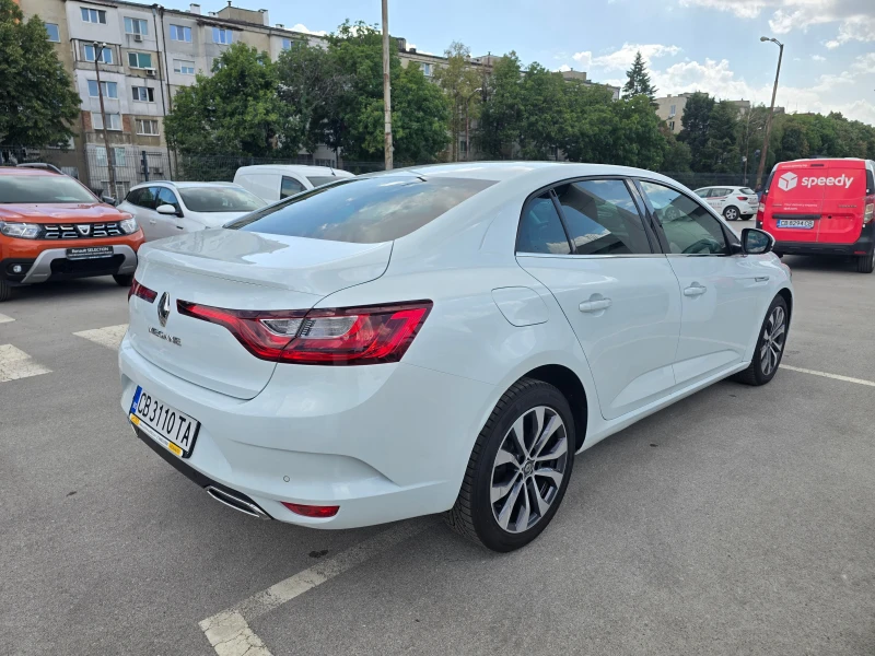 Renault Megane 1.3 Tce Intens, снимка 5 - Автомобили и джипове - 51358342