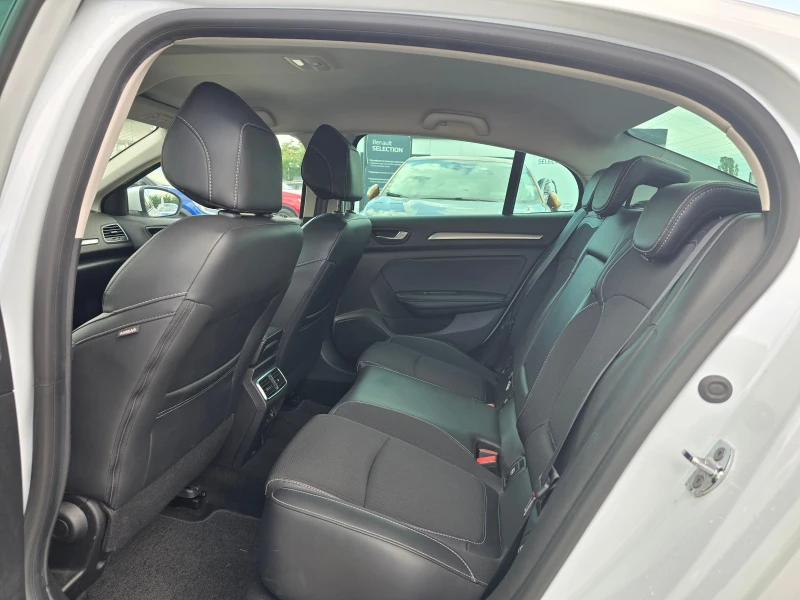 Renault Megane 1.3 Tce Intens, снимка 7 - Автомобили и джипове - 51358342