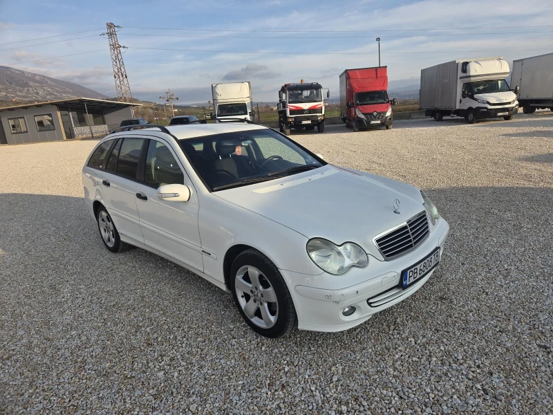 Mercedes-Benz C 220, снимка 2 - Автомобили и джипове - 52711156