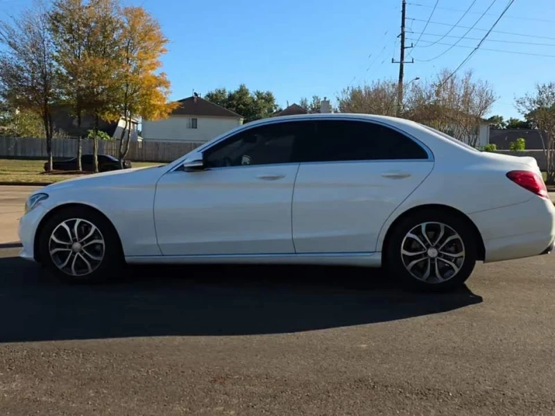 Mercedes-Benz C 300, снимка 3 - Автомобили и джипове - 53345016