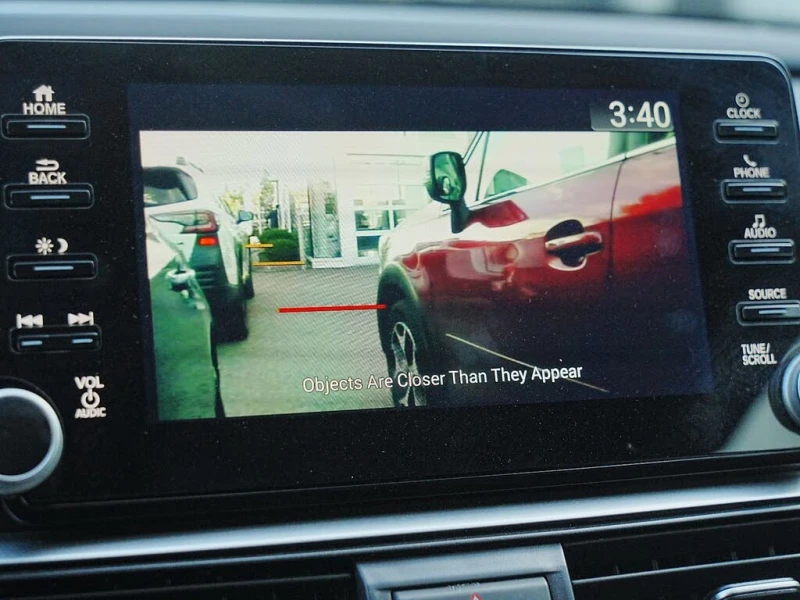 Honda Accord Sport FWD* CARFAX * АвтоКредит* (ЦЕНА ДО БГ), снимка 16 - Автомобили и джипове - 53600120