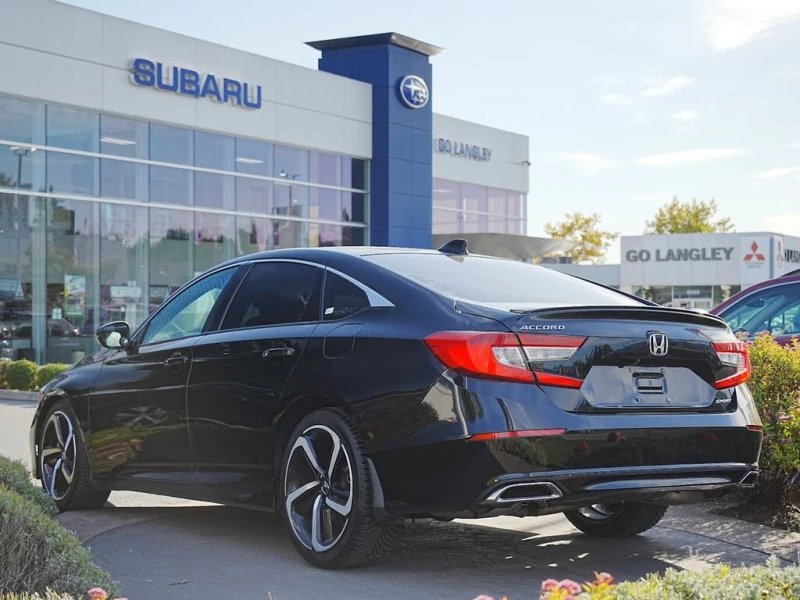 Honda Accord Sport FWD* CARFAX * АвтоКредит* (ЦЕНА ДО БГ), снимка 4 - Автомобили и джипове - 53600120