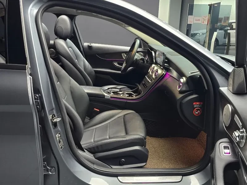 Mercedes-Benz C 200 Avantgarde, снимка 11 - Автомобили и джипове - 55783941