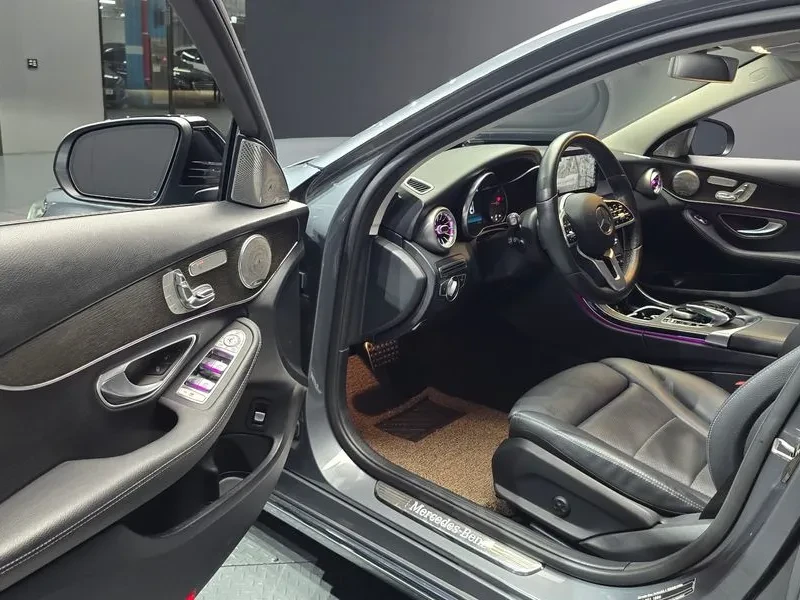 Mercedes-Benz C 200 Avantgarde, снимка 10 - Автомобили и джипове - 55783941