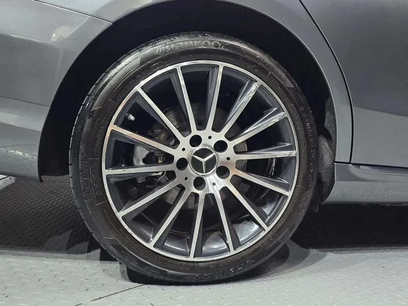 Mercedes-Benz C 200 Avantgarde, снимка 5 - Автомобили и джипове - 55783941