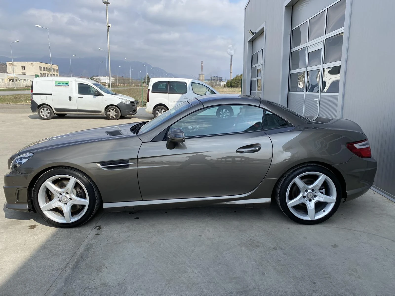 Mercedes-Benz SLK 1.8 204ps AMG 69хл.км - изображение 2