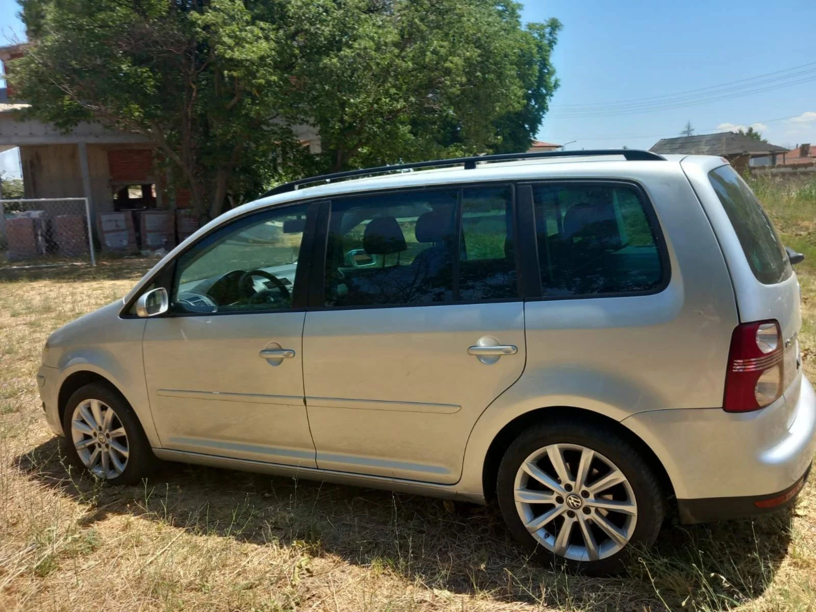 VW Touran  - изображение 3