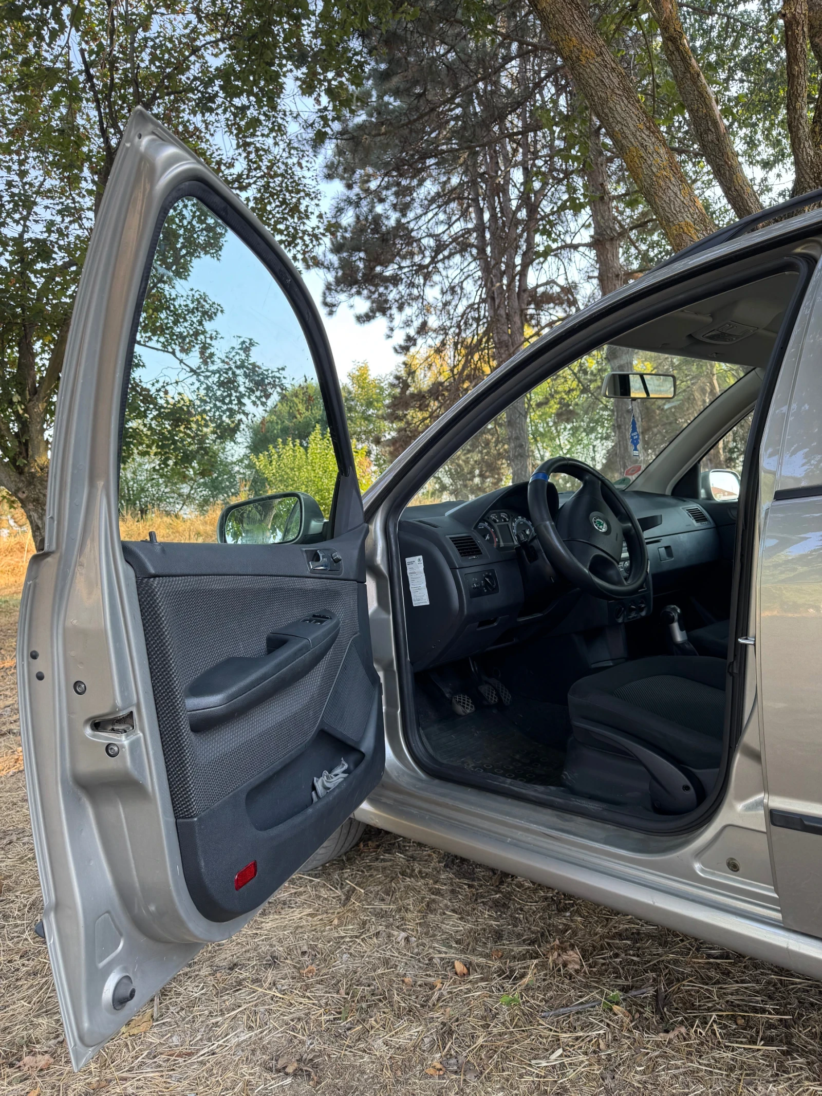 Skoda Fabia 1.4 бензин - изображение 7
