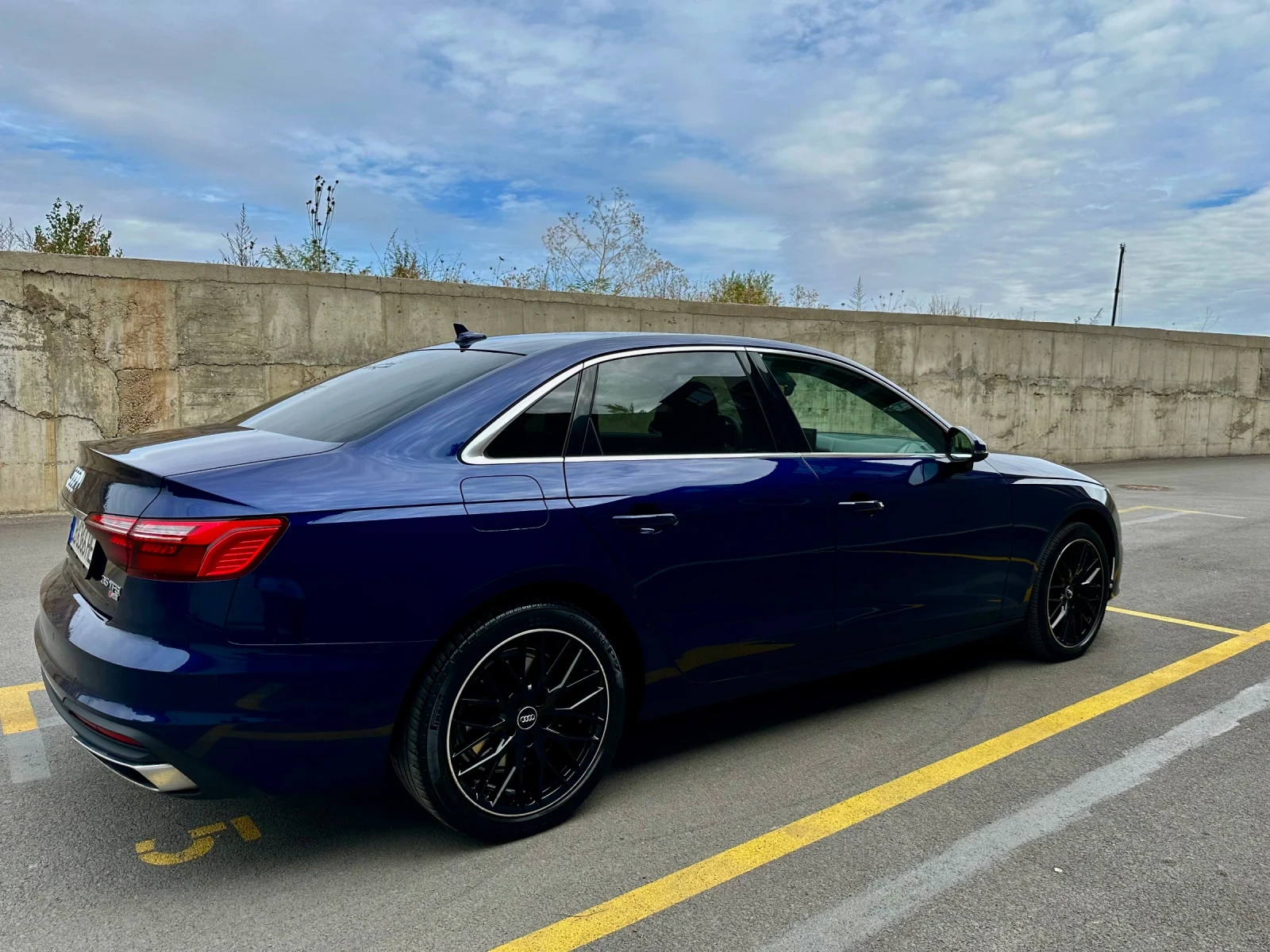 Audi A4 S-line  - изображение 4