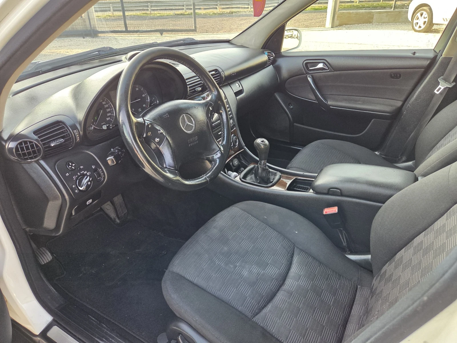 Mercedes-Benz C 220 | Mobile.bg   7