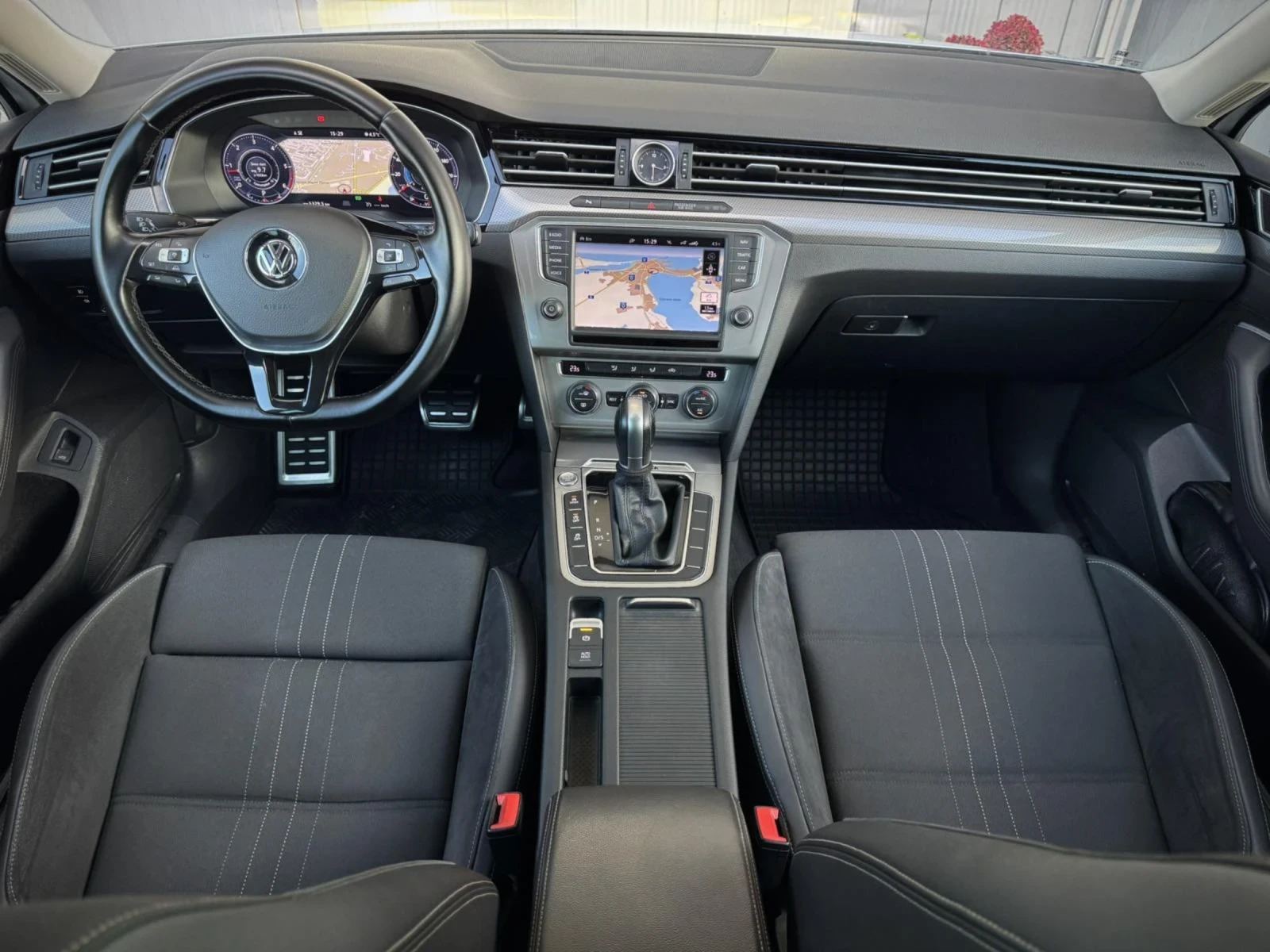 VW Alltrack 2.0TDI 4Motion Digital Keyless Go Distronic - изображение 7