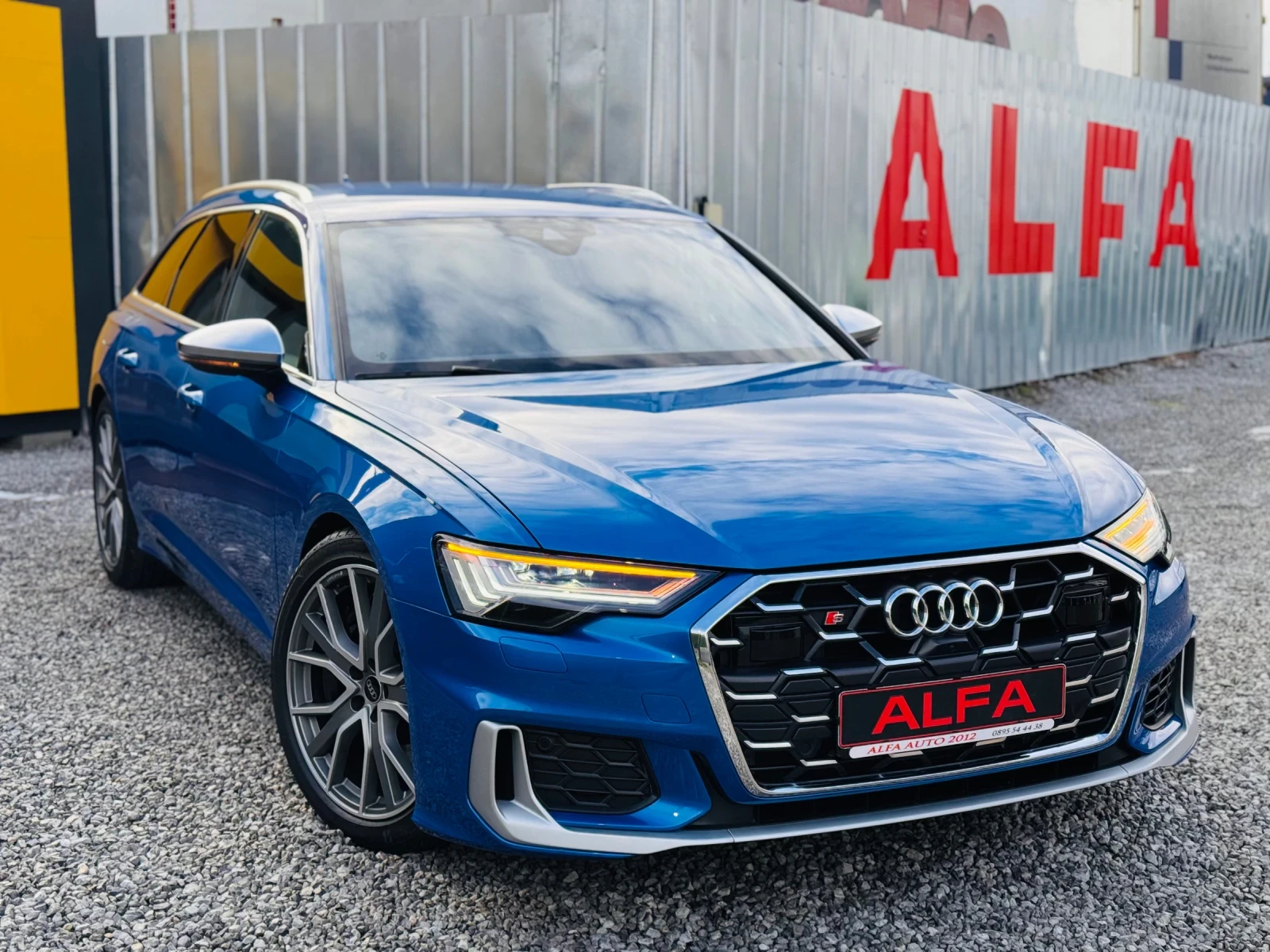 Audi S6 S6/3.0Bi-TURBO/ГЕНЕРАЦИЯ/12800км-ПЪЛНА ГАРАНЦИЯ/// - изображение 3