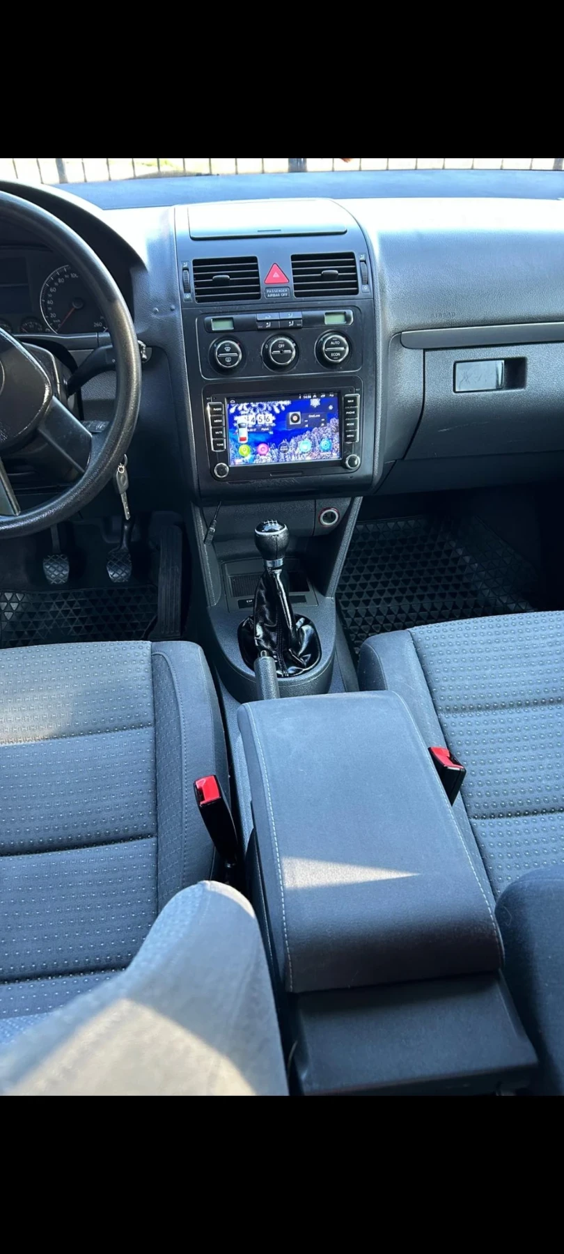 VW Touran  VW Touran 7 местен 2.0 TD?  перфектно състояние  - изображение 10