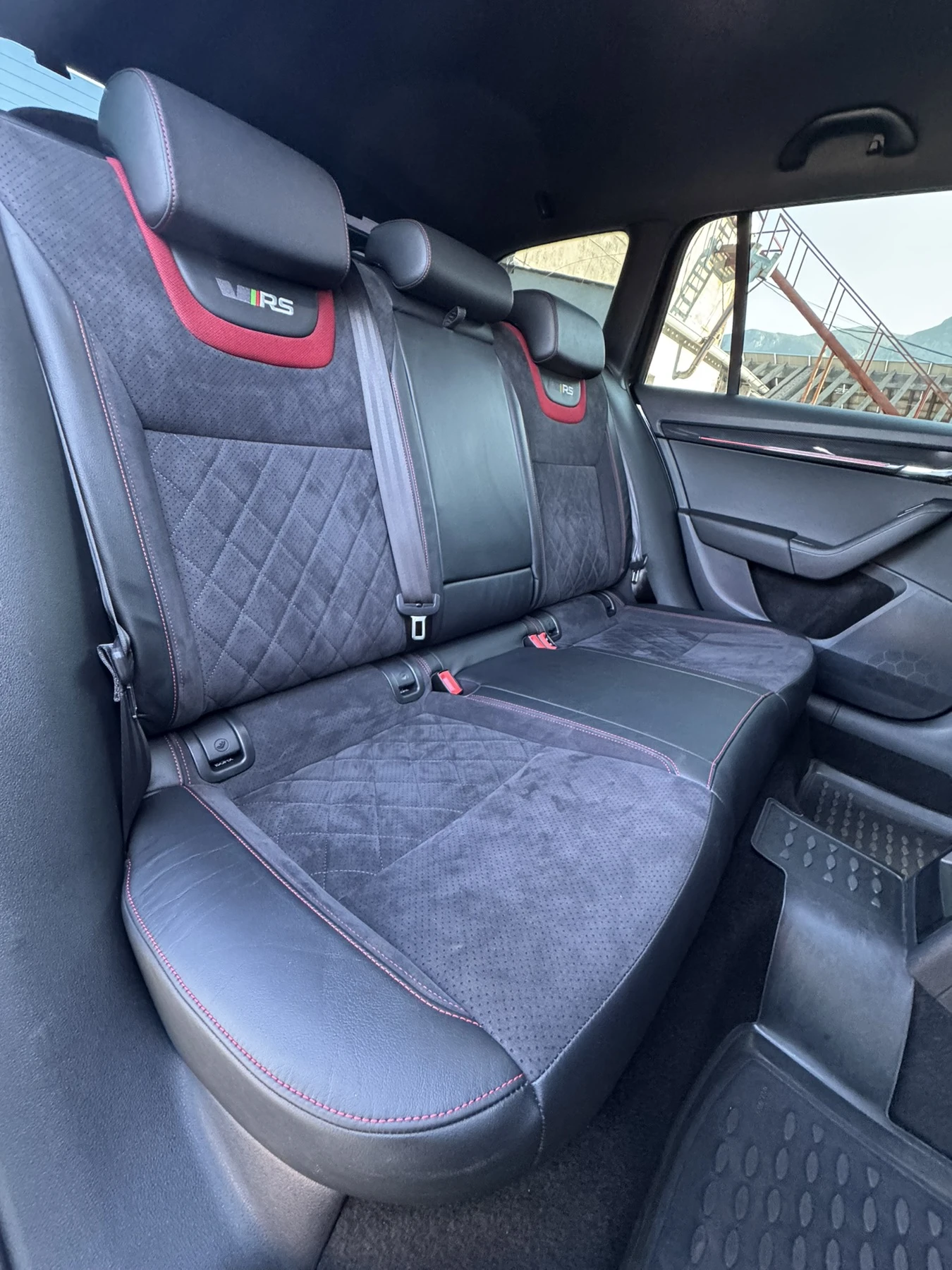 Skoda Octavia VRS 2.0d DSG, снимка 13 - Автомобили и джипове - 53810991