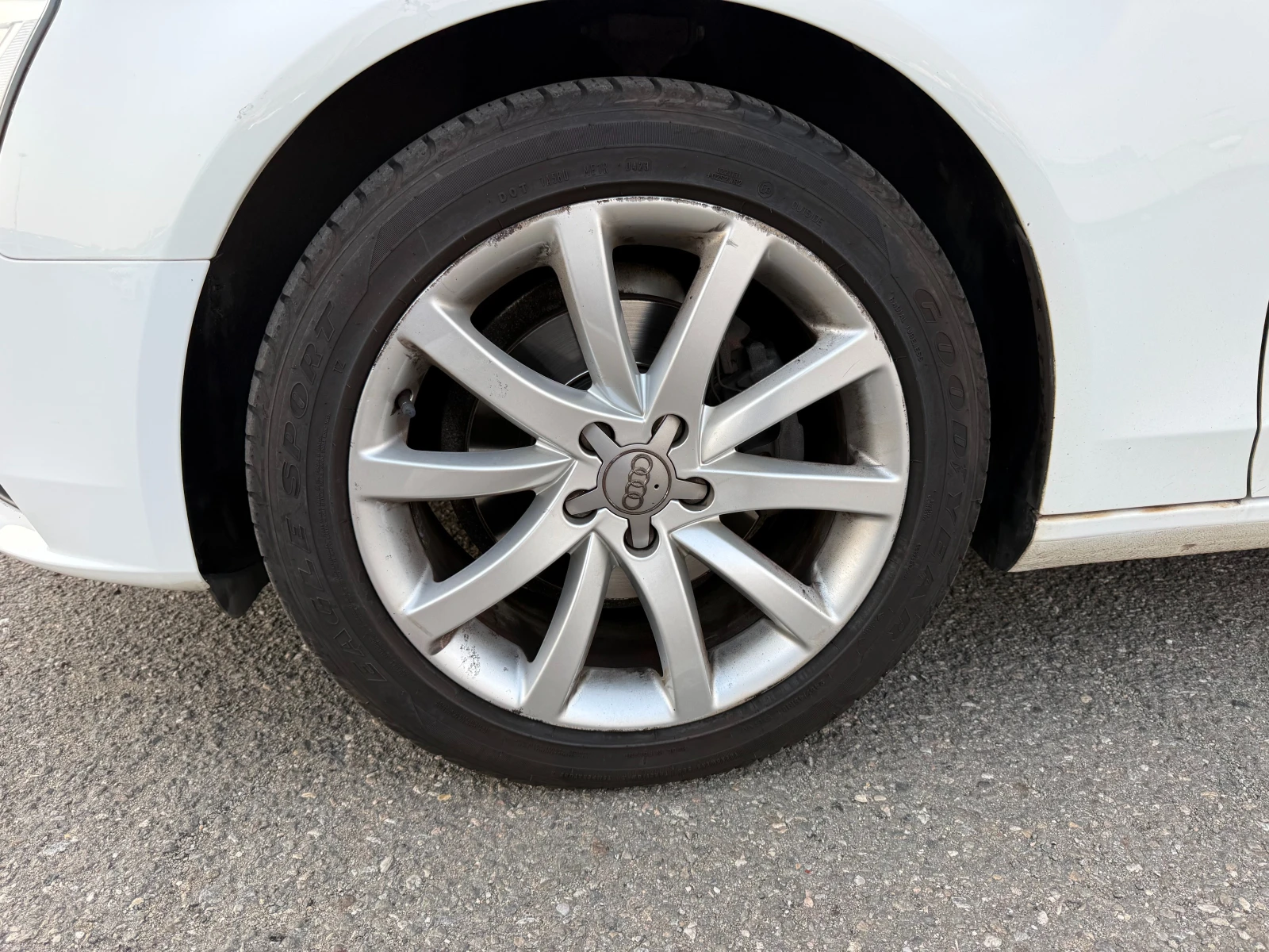 Audi A4 2.0 TDI-ОЧАКВАН ВНОС-РЕАЛНИ КМ!, снимка 7 - Автомобили и джипове - 54191018