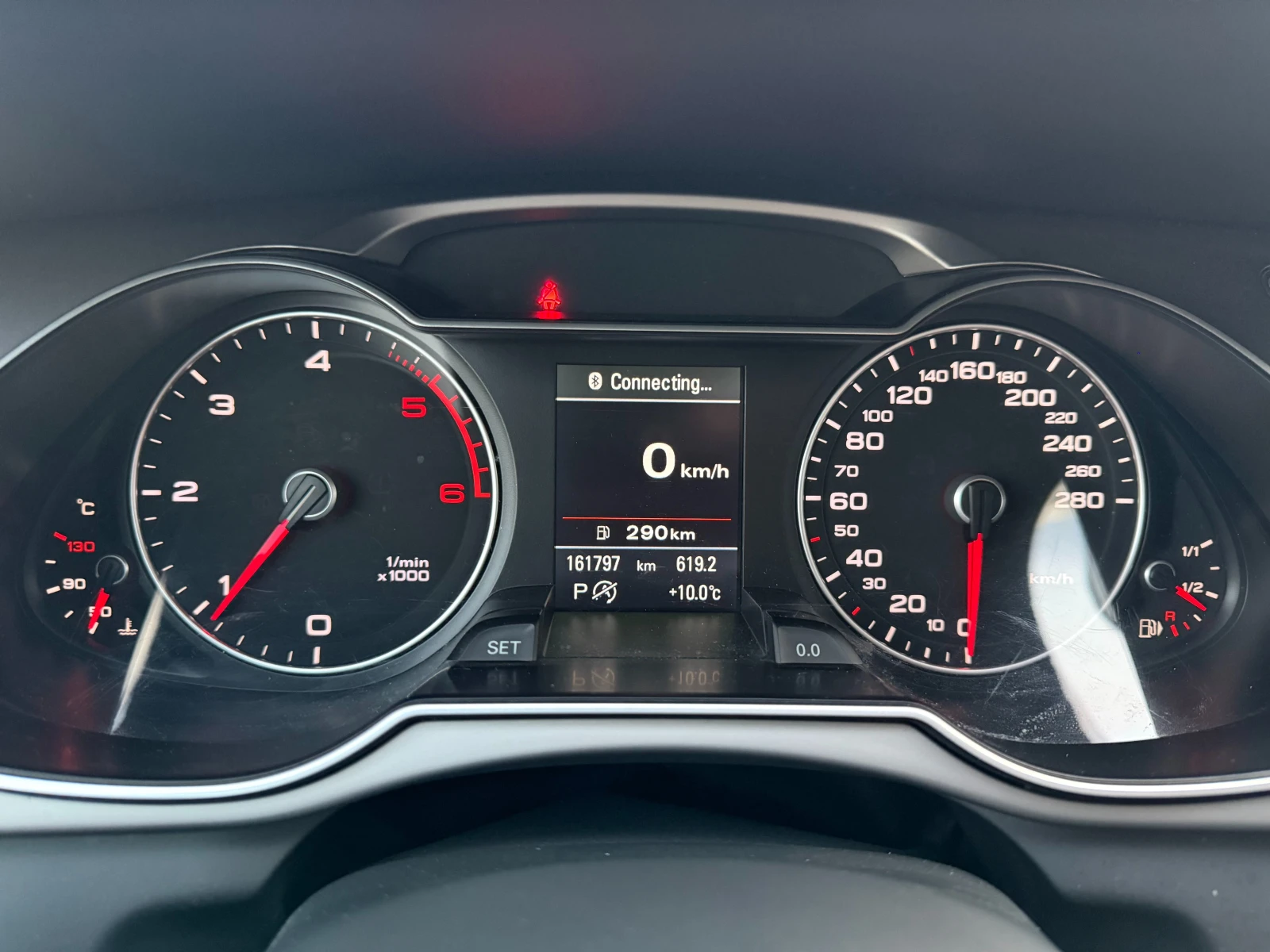 Audi A4 2.0 TDI-ОЧАКВАН ВНОС-РЕАЛНИ КМ!, снимка 10 - Автомобили и джипове - 54191018