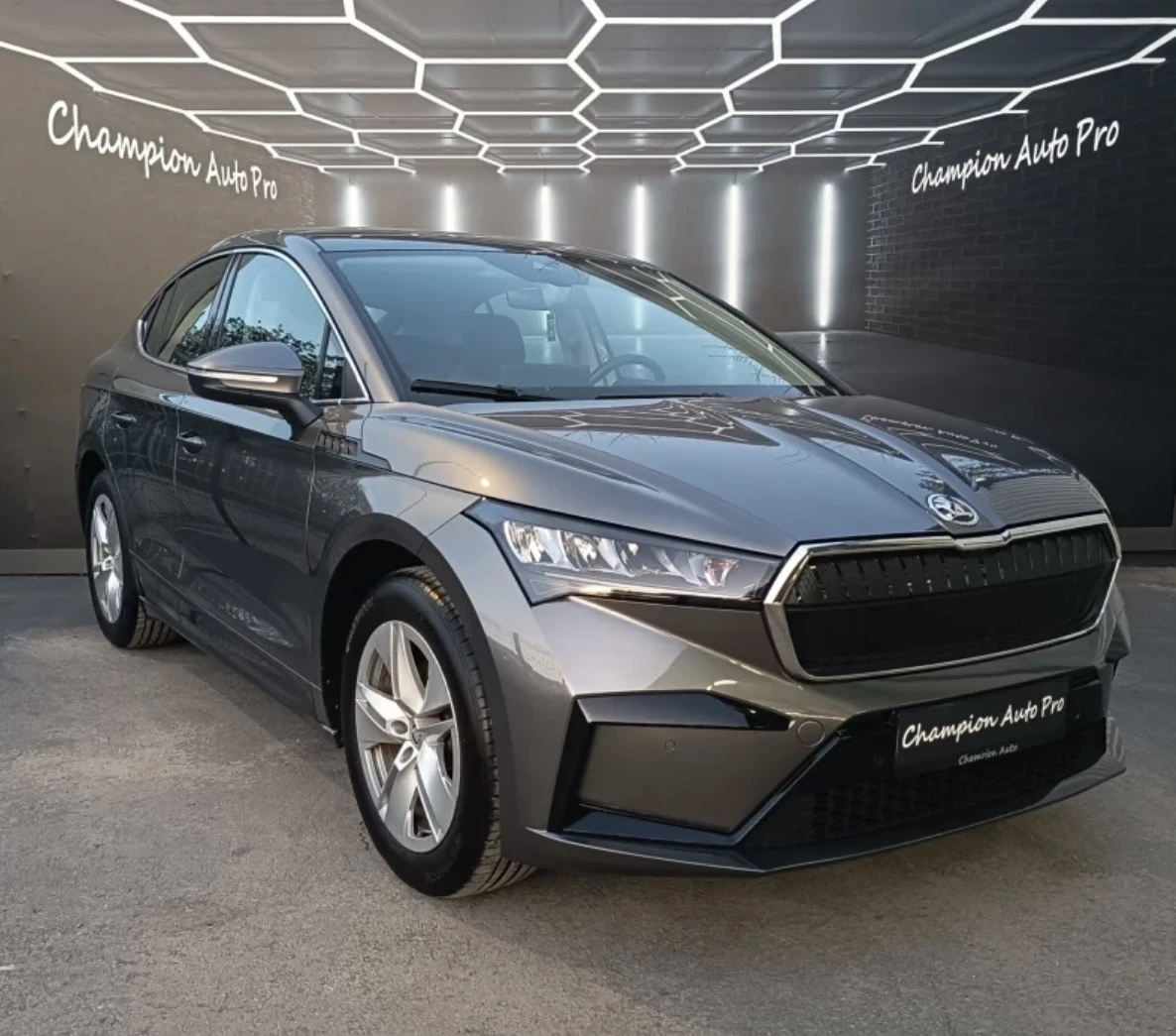 Skoda Enyaq Coupe 60 Louft/Pano/Kam, снимка 3 - Автомобили и джипове - 54344628