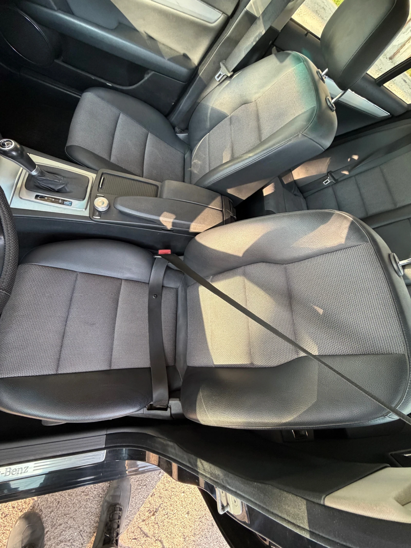 Mercedes-Benz C 200, снимка 4 - Автомобили и джипове - 54345871