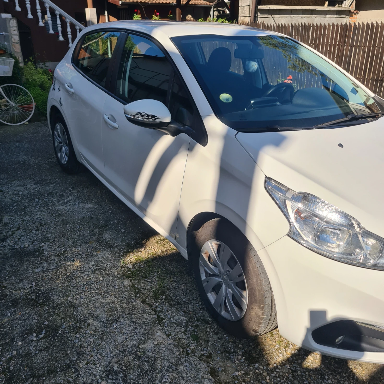 Peugeot 208, снимка 3 - Автомобили и джипове - 54984551