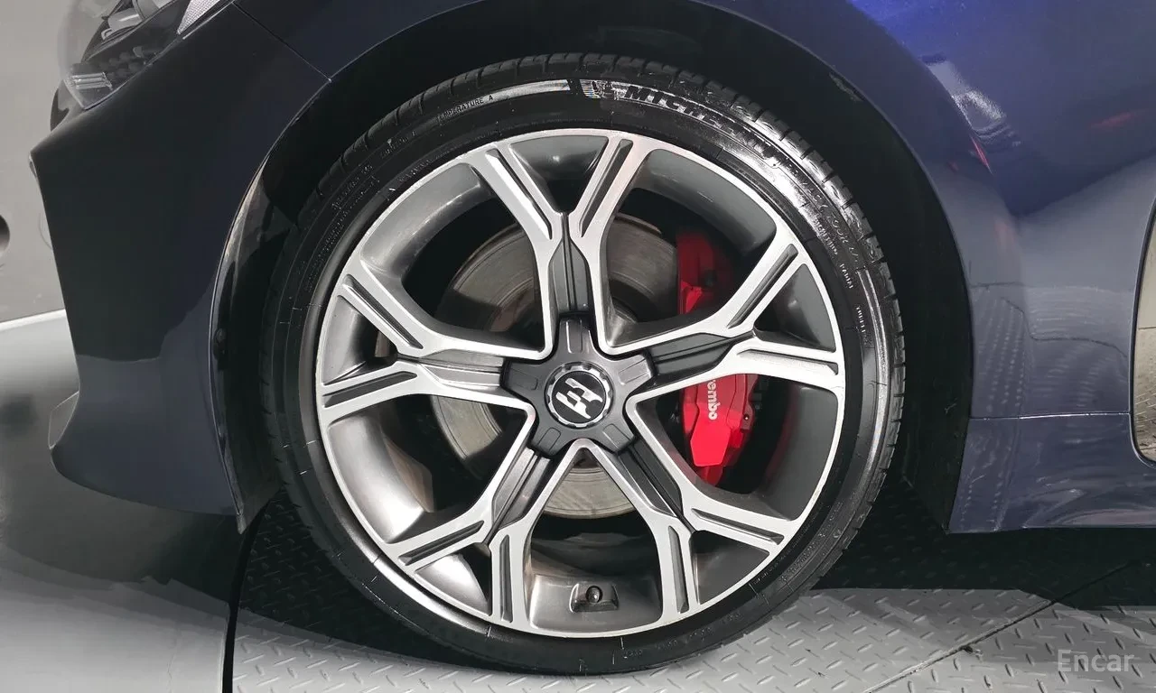 Kia Stinger AWD* TURBO GT* PANO* 360* DIS* ОБДУХ* HEAD-UP* КРА, снимка 5 - Автомобили и джипове - 55042632