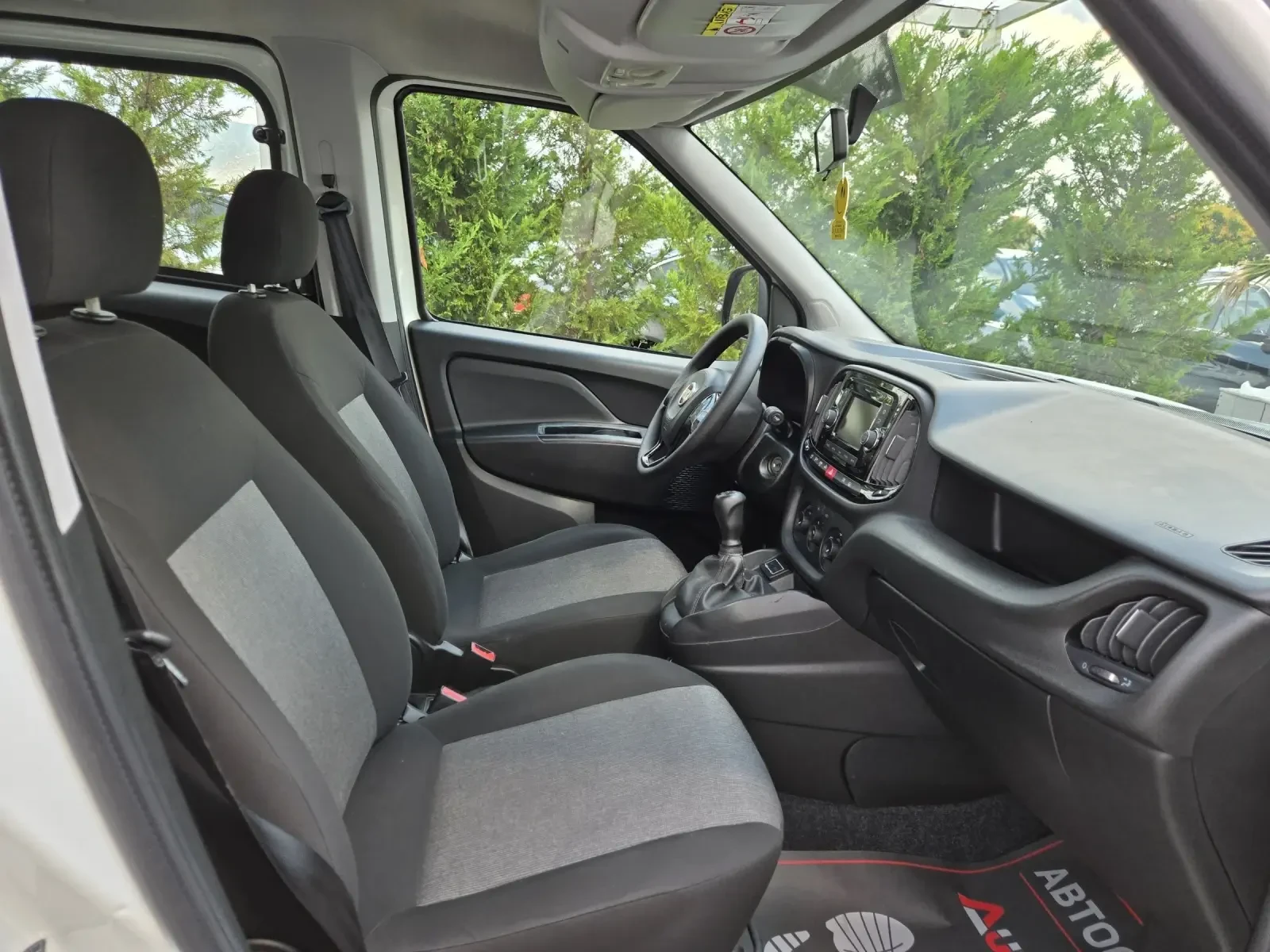 Fiat Doblo 1.3Multijet-95кс= EURO 6B= ПЪТНИЧЕСКИ= N1-5МЕСТА!, снимка 14 - Автомобили и джипове - 55590464