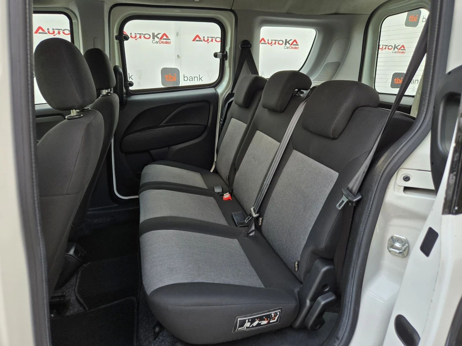 Fiat Doblo 1.3Multijet-95кс= EURO 6B= ПЪТНИЧЕСКИ= N1-5МЕСТА!, снимка 9 - Автомобили и джипове - 55590464
