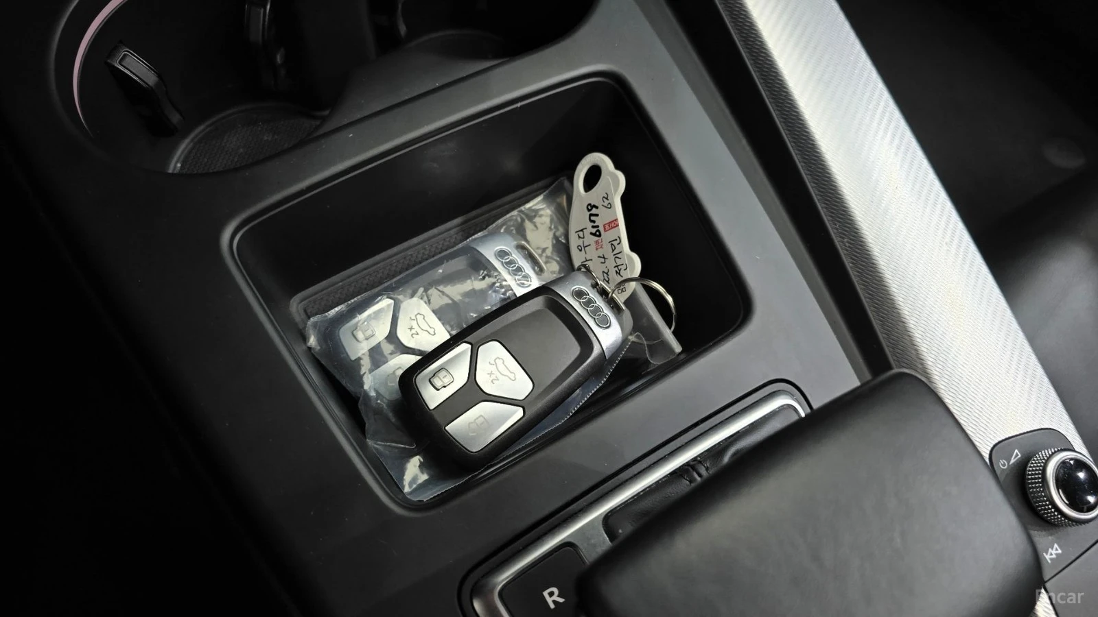 Audi A5 40TFSI* QUATTRO* ПОДГРЕВ* КОЖА* ПАНОРАМА* КАМЕРА* , снимка 13 - Автомобили и джипове - 55689493