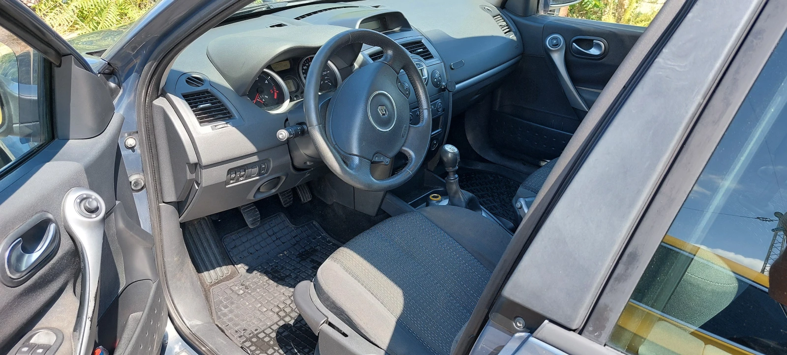 Renault Megane II, Grandtour 1.9L dCi PANORAMA, снимка 9 - Автомобили и джипове - 55709647