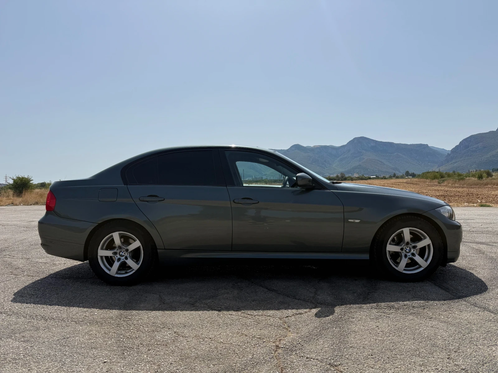 BMW 316 E90 Facelift , снимка 4 - Автомобили и джипове - 55736424