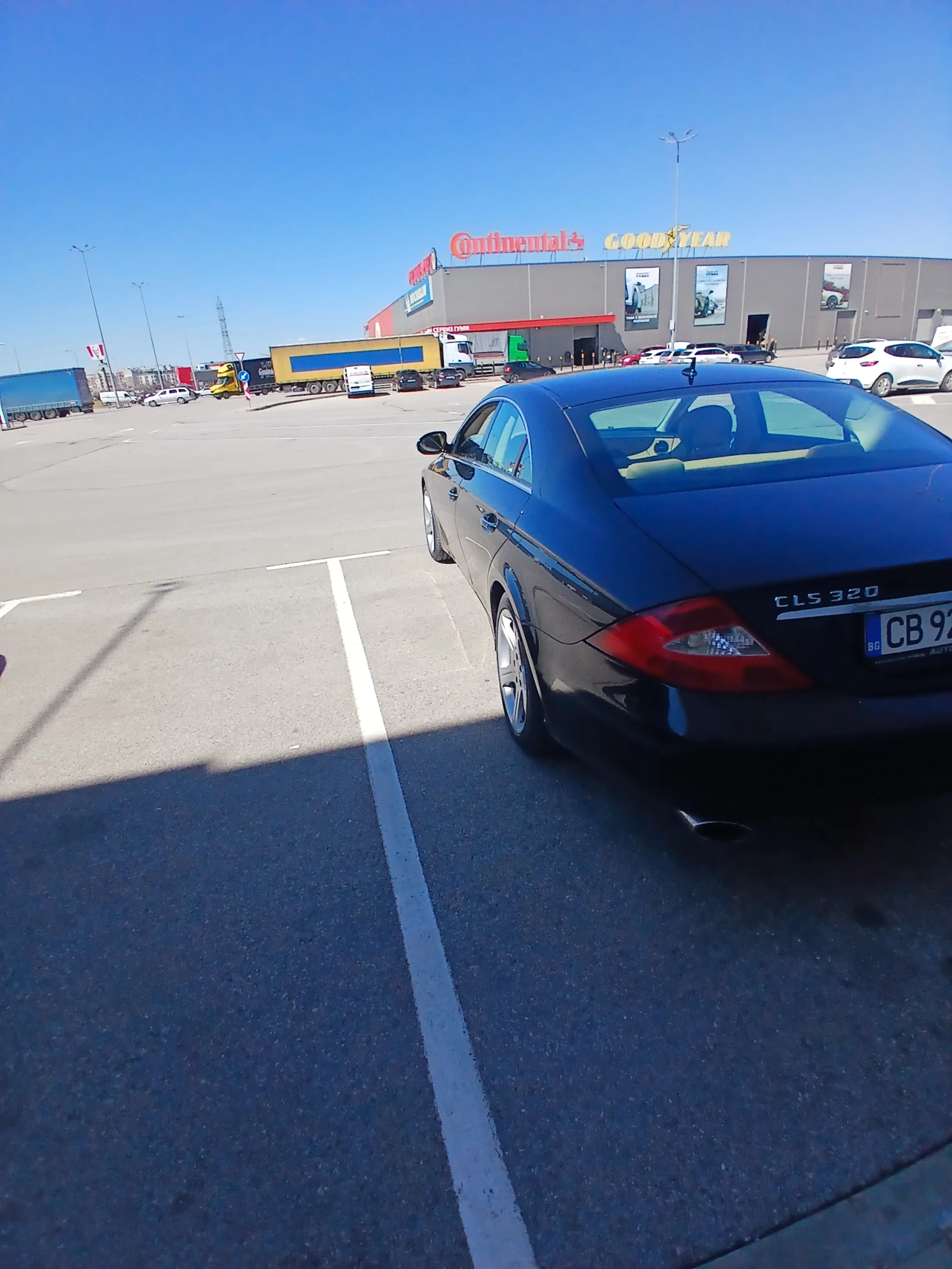 Mercedes-Benz CLS 320, снимка 4 - Автомобили и джипове - 55849135