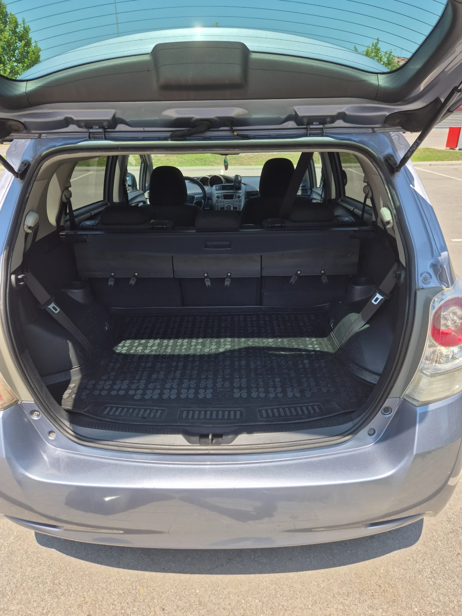 Toyota Verso, снимка 8 - Автомобили и джипове - 55854312