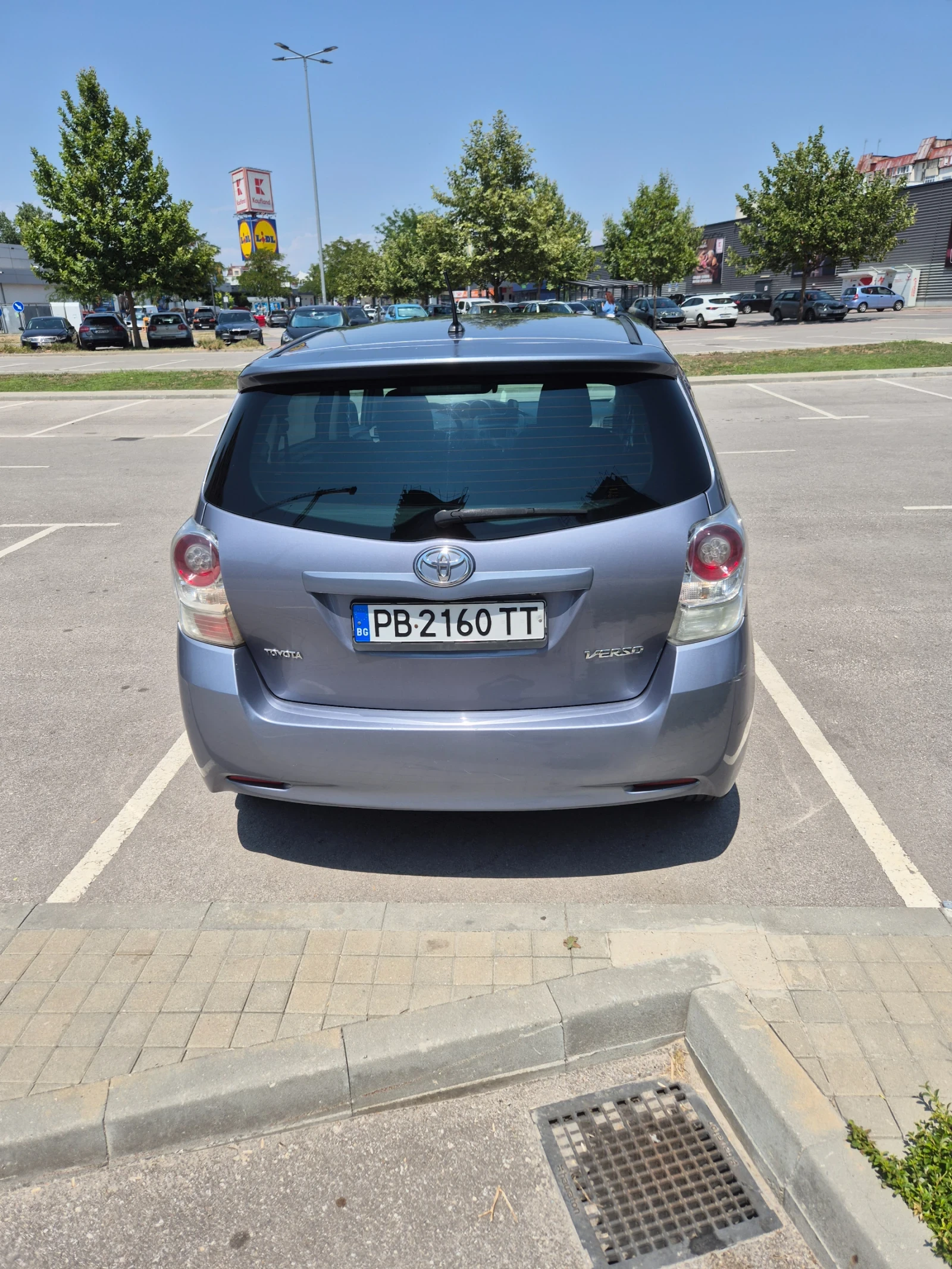 Toyota Verso, снимка 3 - Автомобили и джипове - 55854312