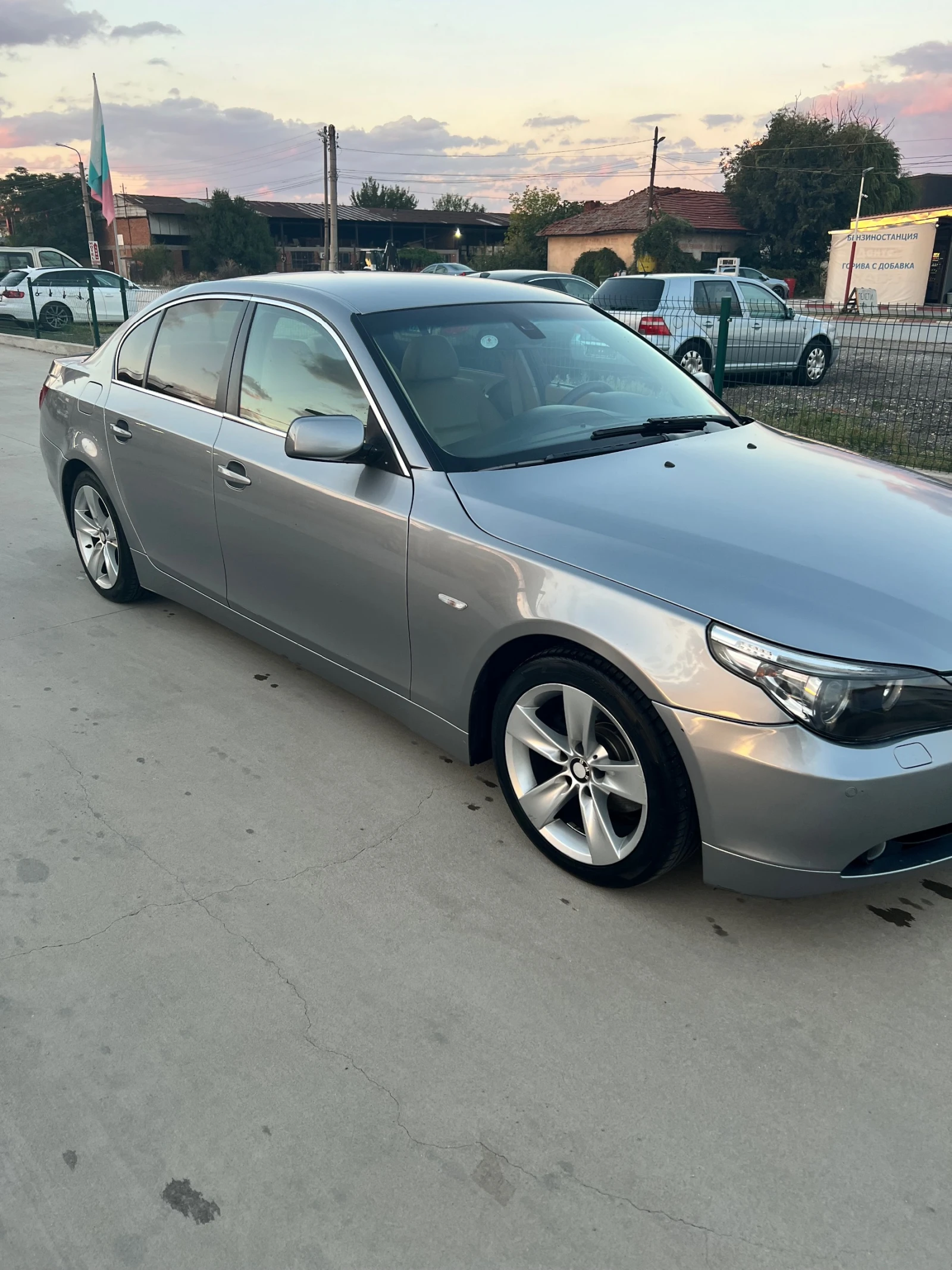 BMW 523 523I, снимка 3 - Автомобили и джипове - 56161789