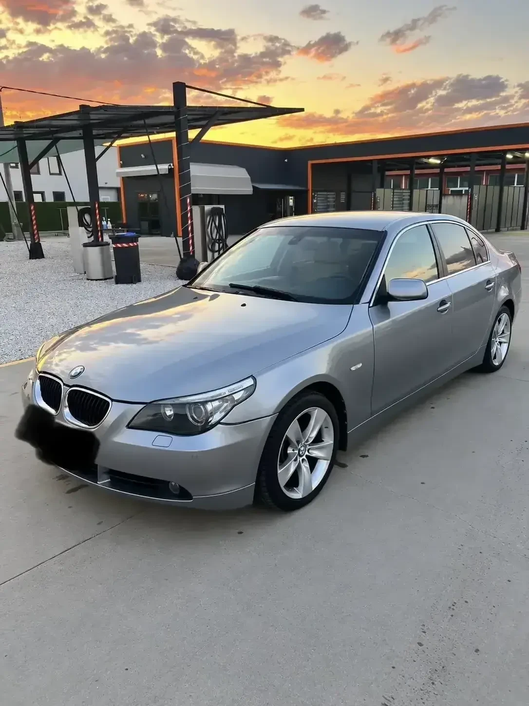 BMW 523 523I