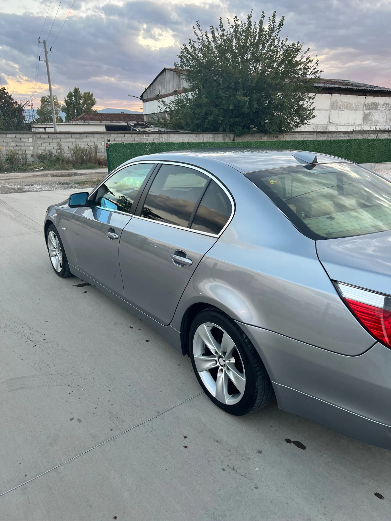 BMW 523 523I, снимка 4 - Автомобили и джипове - 56161789