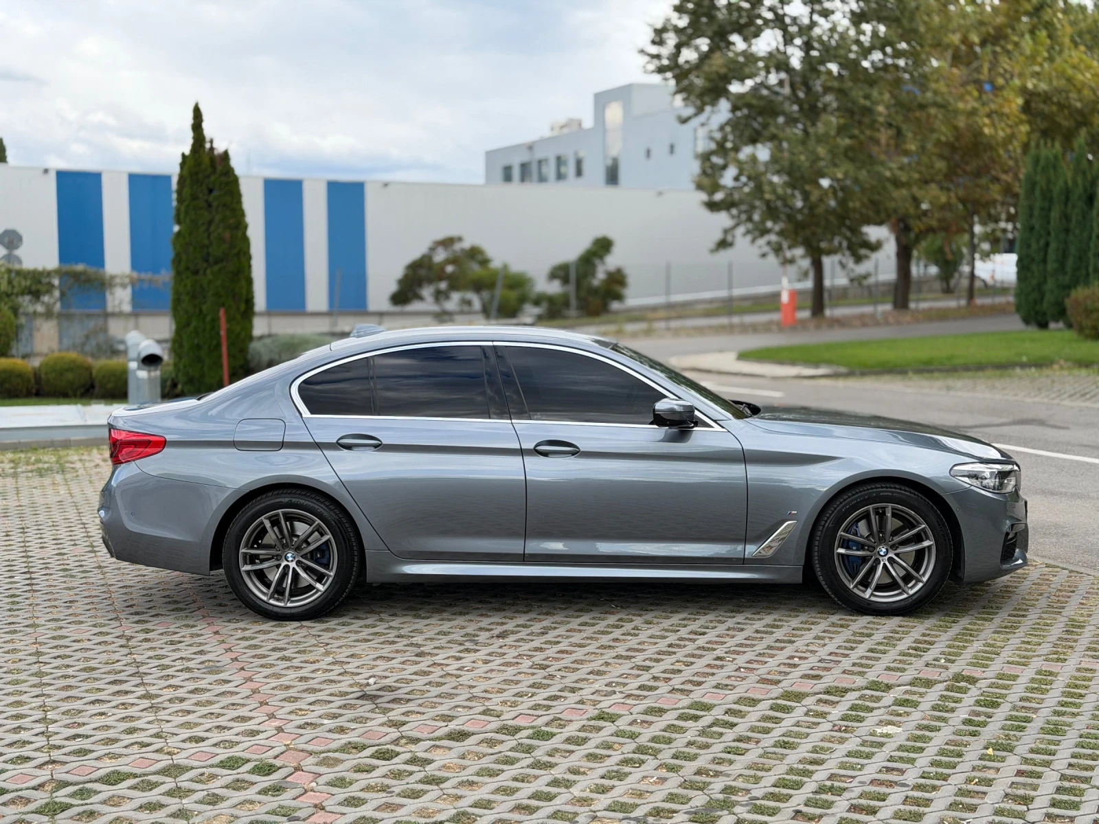 BMW 530 530, снимка 2 - Автомобили и джипове - 56274399