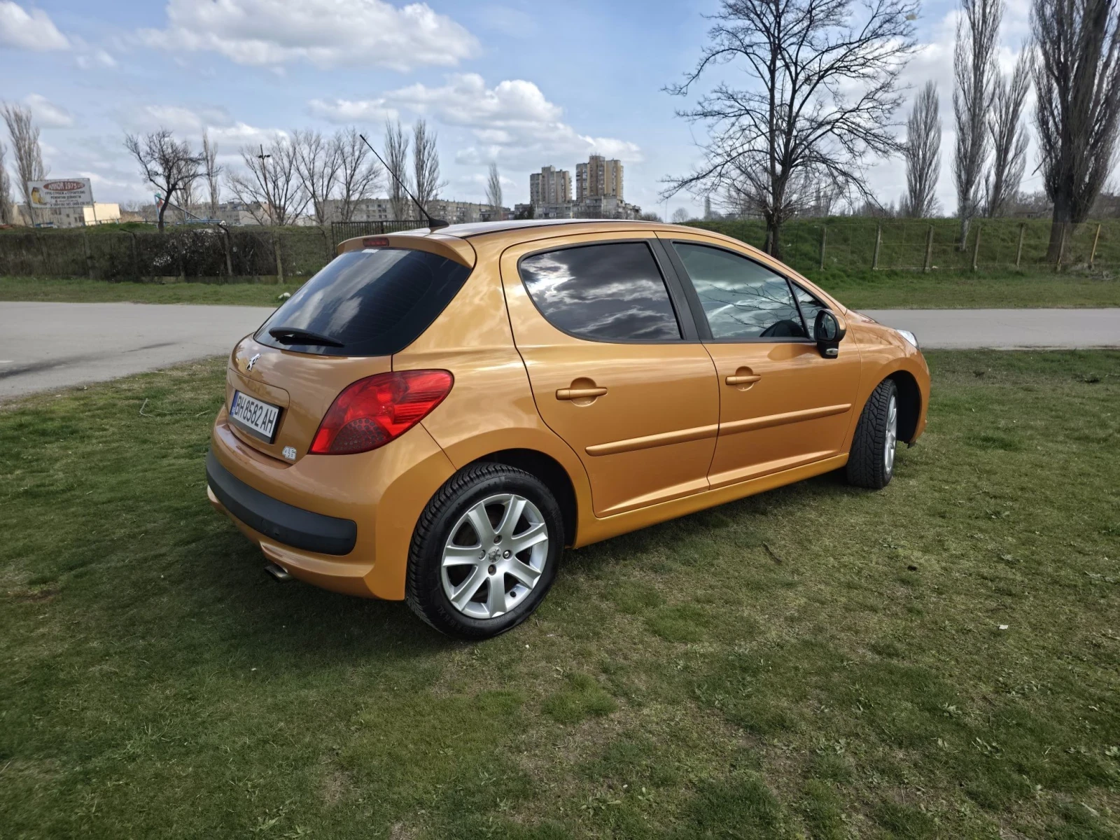 Peugeot 207, снимка 5 - Автомобили и джипове - 56349933