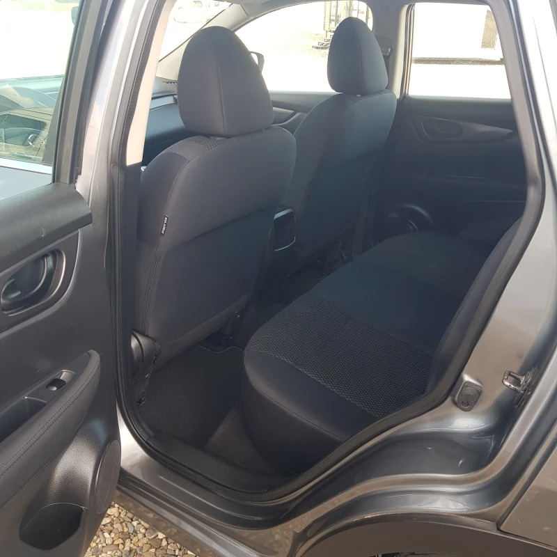 Nissan Qashqai 1.5 DCI, снимка 7 - Автомобили и джипове - 44925119