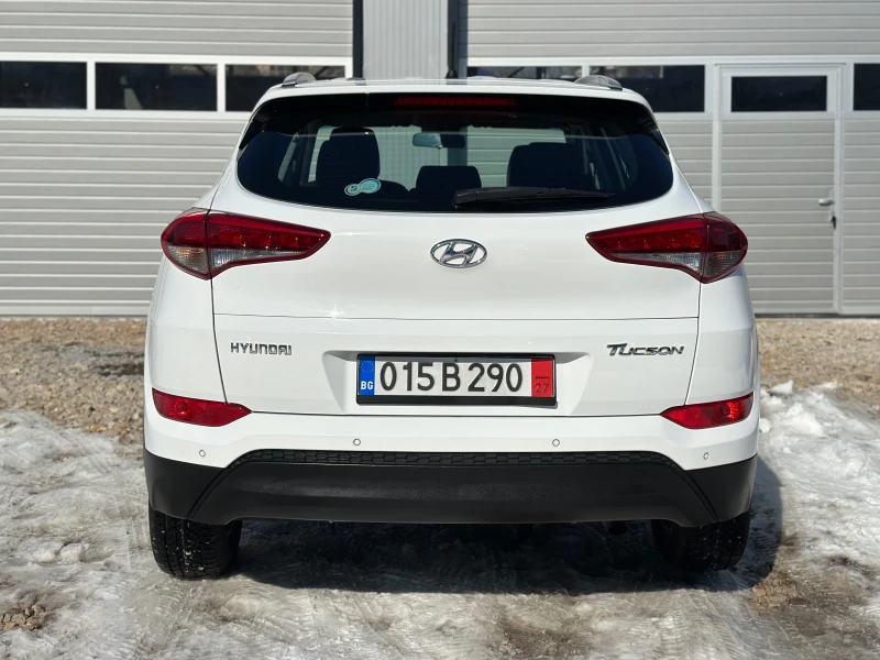 Hyundai Tucson 1.7CRDI ЕВРО 6b КЛИМАТРОНИК АВТОПИЛОТ , снимка 6 - Автомобили и джипове - 49249605