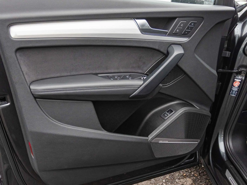 Audi SQ5 TDI* SPORTBACK* MEMORY* KEYLESS* B&O* LED* MATRIX*, снимка 6 - Автомобили и джипове - 52623577
