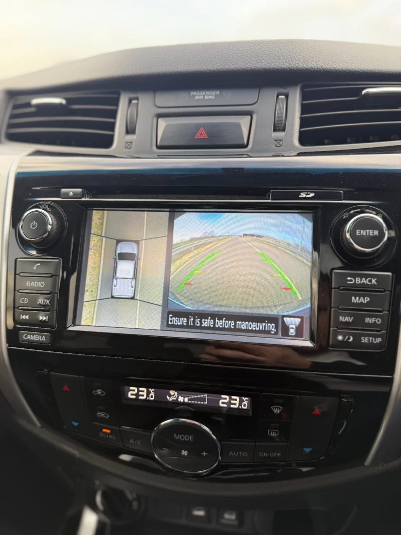 Nissan Navara 2.3 dci, снимка 12 - Автомобили и джипове - 53012495